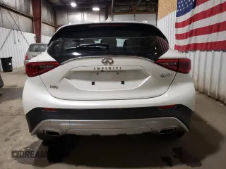 2017 Infiniti QX30 Luxury z VIN SJKCH5CR4HA038346, wystawiony jako Copart lot #44990635 z przebiegiem 65 391 mil mil oraz Szkody całkowita. Historia ofert i sprzedaży dostępna na DreamBid. Obrazek 6.
