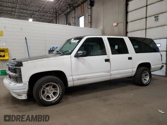 1998 Chevrolet Suburban with VIN 1GNEC16R3WJ314003, listed as a Copart auction lot 78271654 with 283,661 mi miles and Clean Title. Bid and sale history available at carsss.com. Image 1.