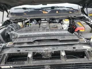 2019 Ram 2500 Laramie with VIN 3C6UR5NL8KG588291, listed as a Copart auction lot 81925344 with 100,029 mi miles and Salvage Title. Bid and sale history available at carsss.com. Image 11.