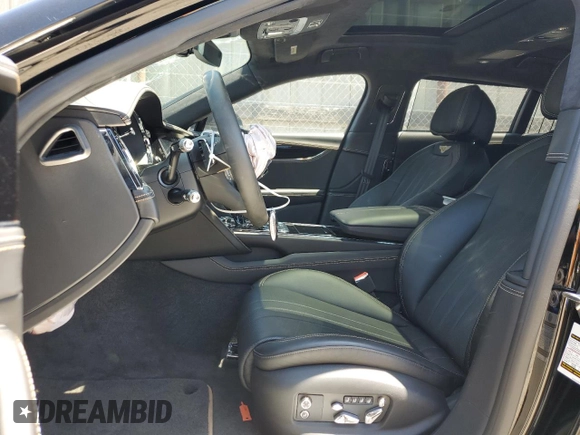 2021 Bentley Flying Spur W12 with VIN SCBBB6ZGXMC084793, listed as a Copart auction lot 68088044 with 72 mi miles and Salvage Title. Bid and sale history available at DreamBid. Image 7.