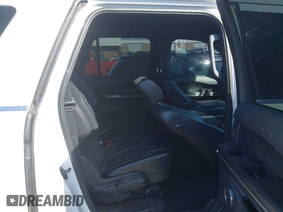 2018 Ford Expedition Max XLT with VIN 1FMJK1JT8JEA40906, listed as a IAAI auction lot 41657433 with 151,364 mi miles and . Bid and sale history available at DreamBid. Image 8.
