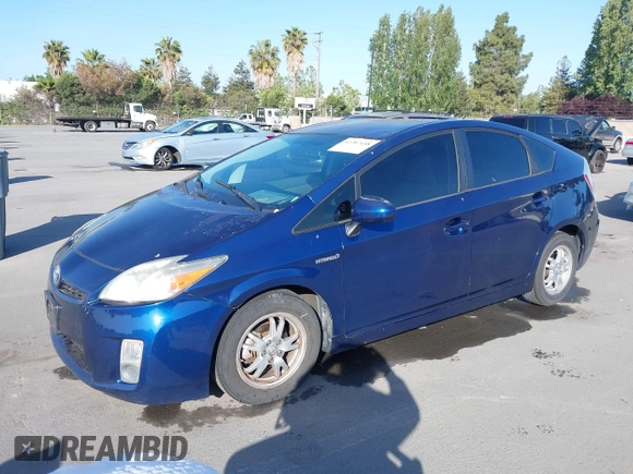 2010 Toyota Prius II with VIN JTDKN3DU5A0083130, listed as a IAAI auction lot 42207658 with 217,646 mi miles. Bid and sale history available at carsss.com. Image 2.