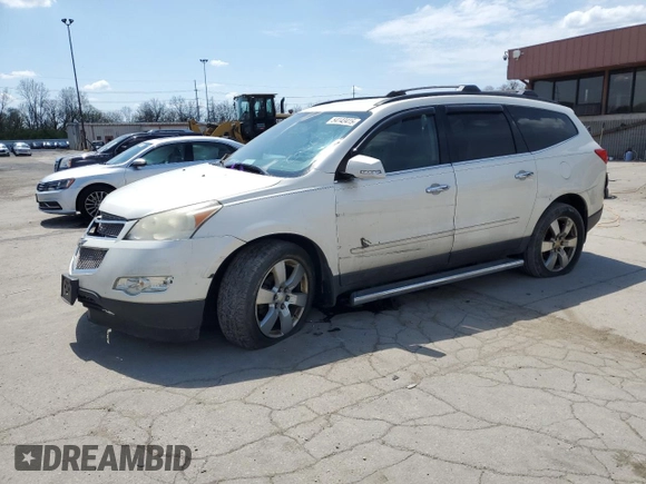 2012 Chevrolet Traverse LTZ z VIN 1GNKRLED5CJ197457, wystawiony jako Copart lot #54143415 z przebiegiem 225 609 mil mil oraz Szkoda całkowita • Salvage title. Historia ofert i sprzedaży dostępna na DreamBid. Obrazek 1.