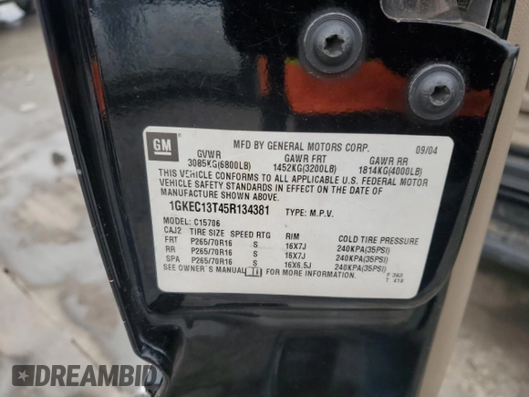 2005 GMC Yukon SLT z VIN 1GKEC13T45R134381, wystawiony jako Copart lot #45040165 z przebiegiem Nie podano mil oraz Szkoda całkowita • Salvage title. Historia ofert i sprzedaży dostępna na DreamBid. Obrazek 13.