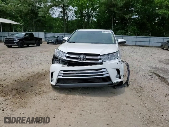 2018 Toyota Highlander SE z VIN 5TDKZRFHXJS539384, wystawiony jako Copart lot #57213565 z przebiegiem 111 375 mil mil oraz Szkoda całkowita • Salvage title. Historia ofert i sprzedaży dostępna na DreamBid. Obrazek 14.