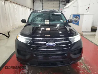 2021 Ford Explorer XLT with VIN 1FMSK8DH1MGB87422, listed as a Copart auction lot 52483205 with 52,479 mi miles and Clean Title. Bid and sale history available at DreamBid. Image 5.