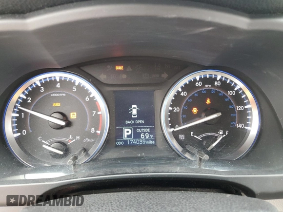 2016 Toyota Highlander LE Plus z VIN 5TDZKRFH1GS150242, wystawiony jako Copart lot #48050595 z przebiegiem 174 039 mil mil oraz Szkoda całkowita • Salvage title. Historia ofert i sprzedaży dostępna na DreamBid. Obrazek 9.