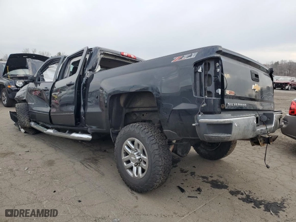 2017 Chevrolet Silverado 2500HD LT with VIN 1GC1KVEG7HF122929, listed as a Copart auction lot 47303684 with 0 mi miles and Non Repairable. Bid and sale history available at carsss.com. Image 2.