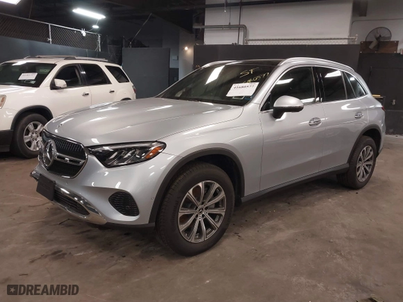 2025 Mercedes-Benz GLC with VIN W1NKM4HB5SF257609, listed as a IAAI auction lot 41680577 with 1,152 mi miles. Bid and sale history available at carsss.com. Image 18.