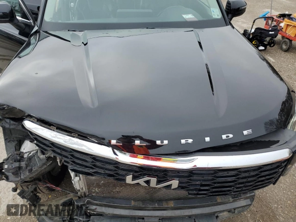 2022 Kia Telluride LX with VIN 5XYP24HC2NG234480, listed as a Copart auction lot 42247645 with 67,905 mi miles and Salvage title. Bid and sale history available at DreamBid. Image 13.