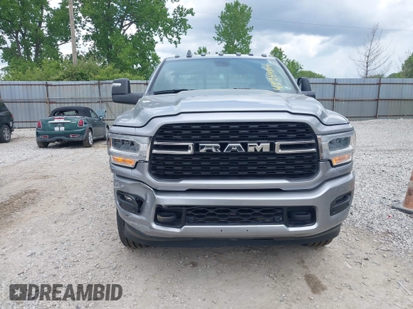 2024 Ram 2500 Big Horn with VIN 3C6UR5DJ1RG186140, listed as a IAAI auction lot 42244804 with 18,907 mi miles and . Bid and sale history available at DreamBid. Image 11.