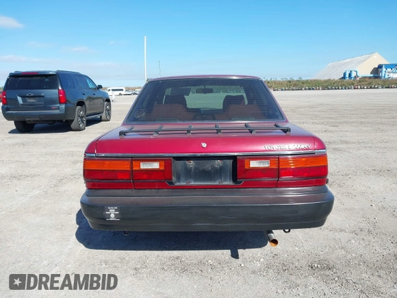 1989 Toyota Camry DLX с VIN 4T1SV21E9KU059104, выставлен на аукционе IAAI как лот 41014925 с пробегом 312 844 миль миль и . История ставок и продаж доступна на DreamBid. Изображение 16.