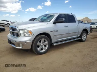 2015 Ram 1500 Outdoorsman z VIN 1C6RR6LT2FS692725, wystawiony jako Copart lot #55137515 z przebiegiem 148 400 mil mil oraz Szkoda całkowita • Salvage title. Historia ofert i sprzedaży dostępna na DreamBid. Obrazek 1.