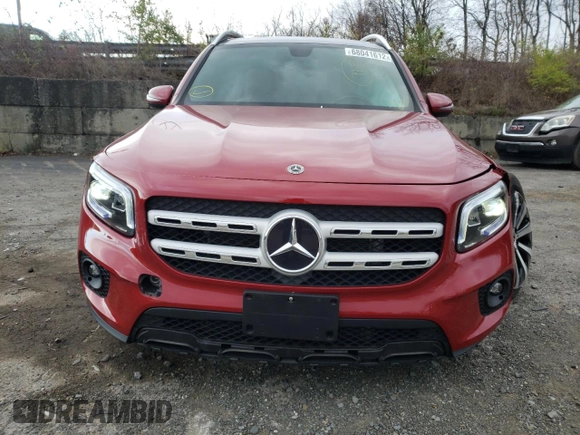 2021 Mercedes-Benz GLB with VIN W1N4M4HB5MW101727, listed as a Copart auction lot 68041612 with 9,864 mi miles. Bid and sale history available at carsss.com. Image 5.