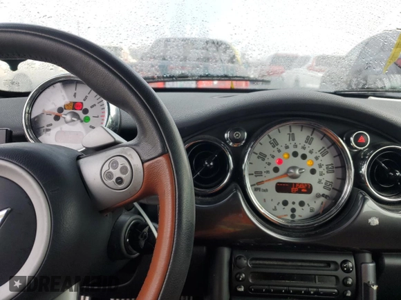 2007 MINI Convertible S with VIN WMWRH33517TL95143, listed as a Copart auction lot 88068045 with 115,827 mi miles and Salvage title. Bid and sale history available at DreamBid. Image 9.