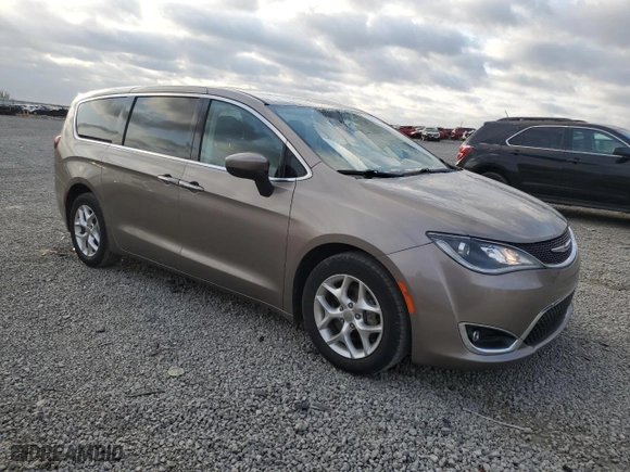 2017 Chrysler Pacifica Touring-L with VIN 2C4RC1BG0HR779917, listed as a Copart auction lot 51521515 with 95,856 mi miles and Salvage Title. Bid and sale history available at carsss.com. Image 4.