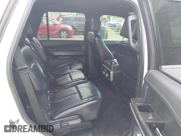 2019 Ford Expedition XLT with VIN 1FMJU1JT3KEA36886, listed as a IAAI auction lot 42085189 with Not provided miles and . Bid and sale history available at DreamBid. Image 8.