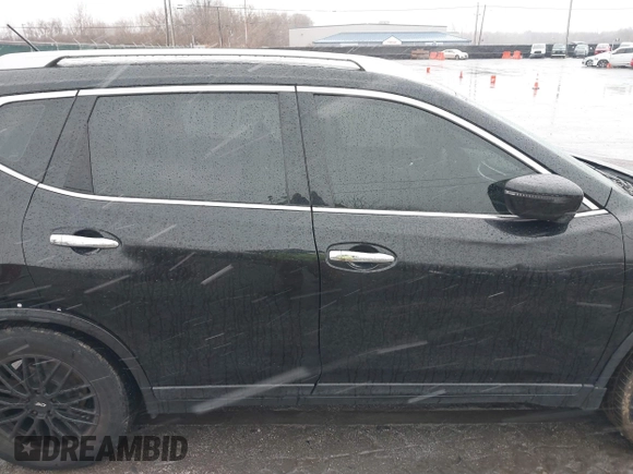2016 Nissan Rogue SL with VIN 5N1AT2MT1GC850588, listed as a IAAI auction lot 38319626 with 116,748 mi miles. Bid and sale history available at carsss.com. Image 13.