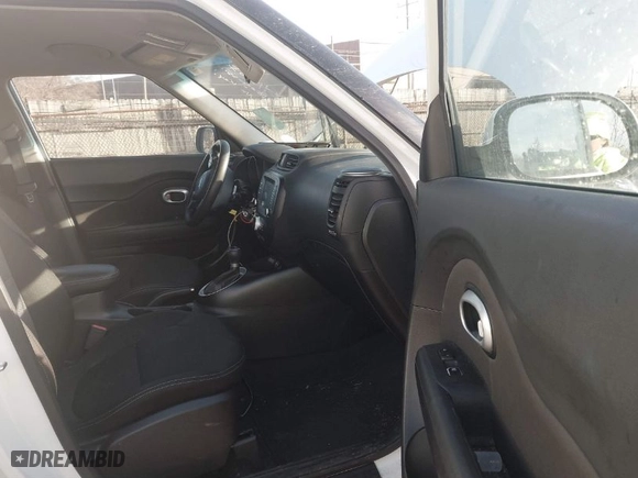 2018 Kia Soul + with VIN KNDJP3A52J7901598, listed as a IAAI auction lot 41875303 with 58,806 mi miles. Bid and sale history available at carsss.com. Image 5.