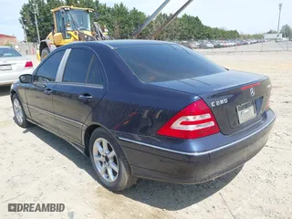 2007 Mercedes-Benz C-Class 3.0L Luxury with VIN WDBRF92H47F855481, listed as a IAAI auction lot 42079994 with 143,427 mi miles. Bid and sale history available at carsss.com. Image 3.