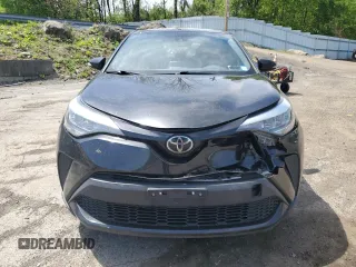 2020 Toyota C-HR LE z VIN JTNKHMBX1L1093317, wystawiony jako Copart lot #55286375 z przebiegiem 115 640 mil mil oraz Szkoda całkowita • Salvage title. Historia ofert i sprzedaży dostępna na DreamBid. Obrazek 5.