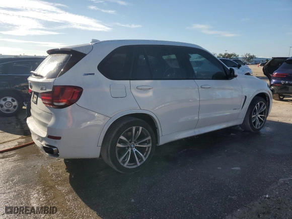 2018 BMW X5 xDrive40e iPerformance with VIN 5UXKT0C53J0W00051, listed as a Copart auction lot 68665204 with 92,503 mi miles and Salvage Title. Bid and sale history available at carsss.com. Image 3.