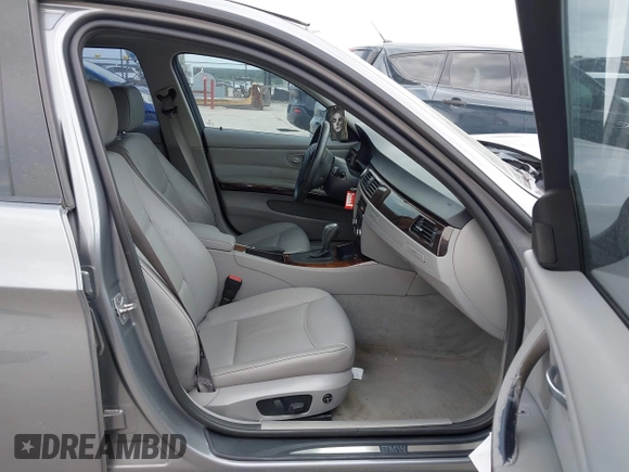 2011 BMW 3 Series 328i xDrive with VIN WBAUU3C52BA542337, listed as a IAAI auction lot 42141670 with 59,479 mi miles and . Bid and sale history available at DreamBid. Image 5.