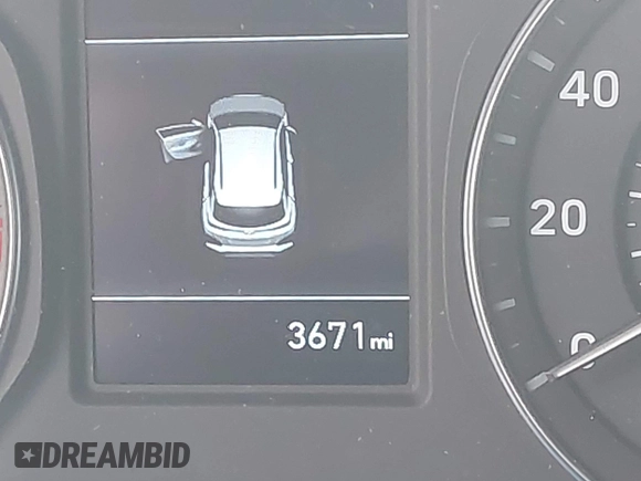2019 Hyundai Kona Limited with VIN KM8K33A55KU299911, listed as a IAAI auction lot 41933000 with 3,671 mi miles. Bid and sale history available at carsss.com. Image 15.