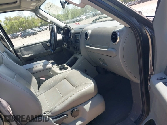 2004 Ford Expedition Special Service with VIN 1FMFU16L24LA56317, listed as a IAAI auction lot 42155773 with 143,239 mi miles and . Bid and sale history available at DreamBid. Image 5.
