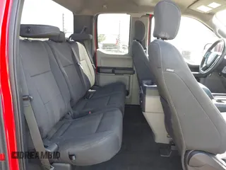 2019 Ford F-150 XL z VIN 1FTEX1CPXKKC96958, wystawiony jako IAAI lot #42290221 z przebiegiem 72 527 mil mil oraz . Historia ofert i sprzedaży dostępna na DreamBid. Obrazek 8.