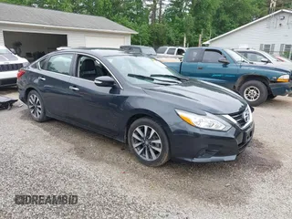 2017 Nissan Altima SL z VIN 1N4AL3AP6HC193134, wystawiony jako IAAI lot #42287276 z przebiegiem 97 296 mil mil oraz . Historia ofert i sprzedaży dostępna na DreamBid. Obrazek 1.