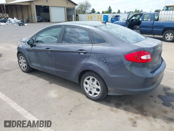 2013 Ford Fiesta SE z VIN 3FADP4BJ3DM186569, wystawiony jako IAAI lot #42128913 z przebiegiem 19 228 mil mil oraz . Historia ofert i sprzedaży dostępna na DreamBid. Obrazek 3.