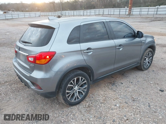 2018 Mitsubishi Outlander ES z VIN JA4AP3AU1JZ034958, wystawiony jako IAAI lot #41298536 z przebiegiem 145 267 mil mil oraz . Historia ofert i sprzedaży dostępna na DreamBid. Obrazek 4.