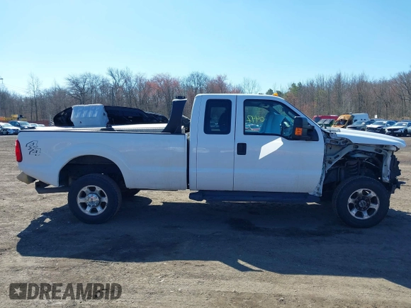 2016 Ford Super Duty F-250 SRW XLT with VIN 1FT7X2B67GED20159, listed as a IAAI auction lot 41570447 with 98,359 mi miles. Bid and sale history available at carsss.com. Image 14.