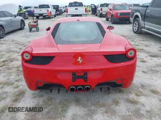 2011 Ferrari 458 Italia z VIN ZFF67NFA4B0179652, wystawiony jako IAAI lot #40499917 z przebiegiem Nie podano mil oraz . Historia ofert i sprzedaży dostępna na DreamBid. Obrazek 16.