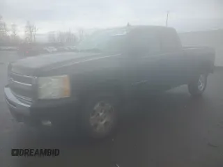 2010 Chevrolet Silverado 1500 LT with VIN 1GCSKSE31AZ128570, listed as a Copart auction lot 50063485 with 200,814 mi miles and Salvage Title. Bid and sale history available at DreamBid. Image 1.