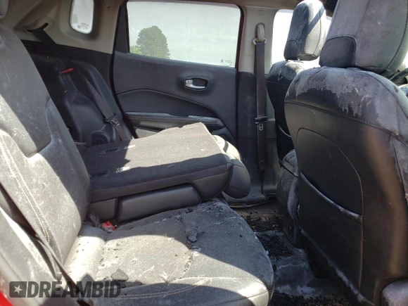 2018 Jeep Compass Latitude с VIN 3C4NJDBB6JT136582, выставлен на аукционе Copart как лот 52348985 с пробегом Не указан миль и Списание • Salvage title. История ставок и продаж доступна на DreamBid. Изображение 11.