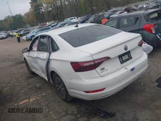 2020 Volkswagen Jetta S z VIN 3VWCB7BU5LM018170, wystawiony jako IAAI lot #41915030 z przebiegiem 83 566 mil mil oraz . Historia ofert i sprzedaży dostępna na DreamBid. Obrazek 3.