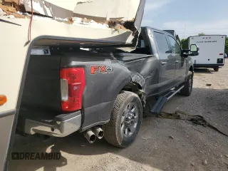 2017 Ford F-350 Platinum with VIN 1FT8W3BT6HED92314, listed as a Copart auction lot 55695235 with 113,463 mi miles and Salvage title. Bid and sale history available at DreamBid. Image 3.