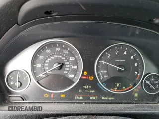 2015 BMW 3 Series 328i xDrive с VIN WBA3B5G54FNS16660, выставлен на аукционе Copart как лот 47927835 с пробегом 97 446 миль миль и Списание • Salvage title. История ставок и продаж доступна на DreamBid. Изображение 9.