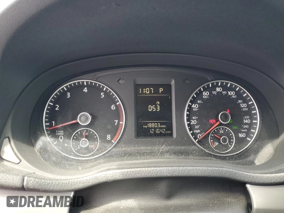 2014 Volkswagen Passat Wolfsburg Edition with VIN 1VWAT7A39EC081810, listed as a Copart auction lot 62676645 with 121,642 mi miles and Salvage title. Bid and sale history available at DreamBid. Image 9.