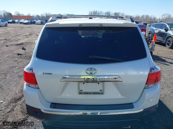 2012 Toyota Highlander Limited with VIN 5TDYK3EH2CS050221, listed as a IAAI auction lot 41663898 with 205,714 mi miles. Bid and sale history available at carsss.com. Image 16.