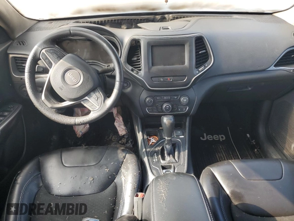 2020 Jeep Cherokee Latitude Plus с VIN 1C4PJLLB8LD586065, выставлен на аукционе Copart как лот 56149485 с пробегом Не указан миль и Списание • Salvage title. История ставок и продаж доступна на DreamBid. Изображение 8.