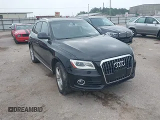 2014 Audi Q5 Premium Plus with VIN WA1LFAFP5EA055531, listed as a IAAI auction lot 41924046 with 170,483 mi miles. Bid and sale history available at carsss.com. Image 1.