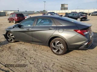 2024 Hyundai Elantra SEL z VIN KMHLS4DG6RU688738, wystawiony jako Copart lot #55056965 z przebiegiem 19 538 mil mil oraz Szkoda całkowita • Salvage title. Historia ofert i sprzedaży dostępna na DreamBid. Obrazek 2.