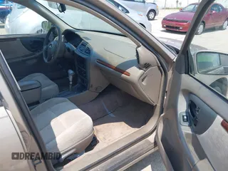 1998 Oldsmobile Cutlass GL z VIN 1G3NB52M8W6330343, wystawiony jako IAAI lot #42464937 z przebiegiem 146 023 mil mil oraz . Historia ofert i sprzedaży dostępna na DreamBid. Obrazek 5.