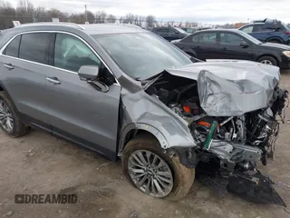 2025 Cadillac XT4 AWD Premium Luxury with VIN 1GYFZDR41SF131347, listed as a IAAI auction lot 42082199 with 9,416 mi miles and . Bid and sale history available at carsss.com. Image 18.