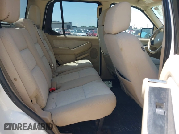 2007 Ford Explorer Sport Trac XLT z VIN 1FMEU31K17UA04200, wystawiony jako IAAI lot #42733514 z przebiegiem 180 899 mil mil oraz . Historia ofert i sprzedaży dostępna na DreamBid. Obrazek 8.