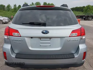 2013 Subaru Outback Limited с VIN 4S4BRCLC8D3288324, выставлен на аукционе IAAI как лот 42381236 с пробегом 142 224 миль миль и . История ставок и продаж доступна на DreamBid. Изображение 15.