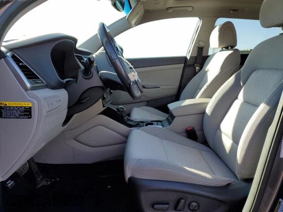 2017 Hyundai Tucson Value with VIN KM8J3CA27HU548767, listed as a Copart auction lot 83181904 with 35,314 mi miles and Salvage Title. Bid and sale history available at carsss.com. Image 7.